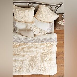 Anthropologie Georgina Duvet Cover